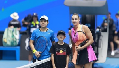 白卓璇：世界第一萨巴伦卡也会有起伏，她没有想象中那么可怕